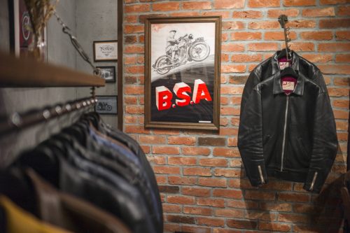 ©Hermann-Koepf-Addict-Clothes-l1071897