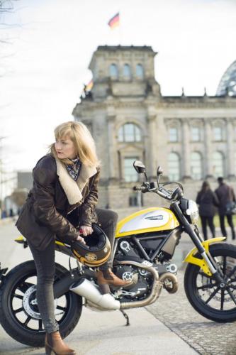 ©hermann-koepf-ducati-scrambler-berlin-l1035948